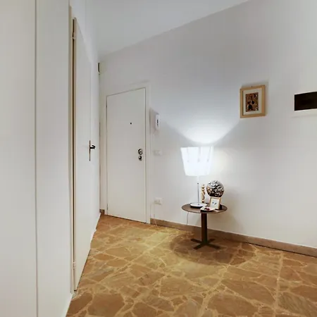 Ca Silvia Saint's Square Apartament *